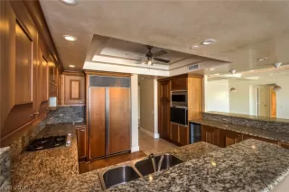 Photo #5: 2223370 Listing