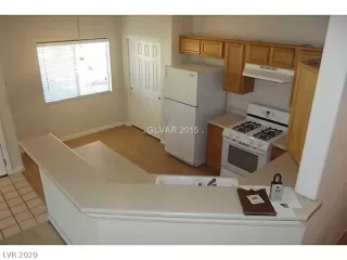 Photo #3: 2223409 Listing 