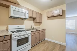 Photo #3: 2223411 Listing 