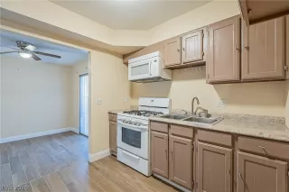 Photo #4: 2223411 Listing 