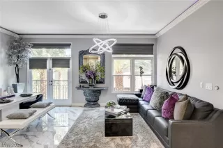 Photo #3: 2223427 Listing