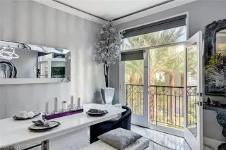 Photo #4: 2223427 Listing