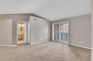 Photo #5: 2223472 Listing