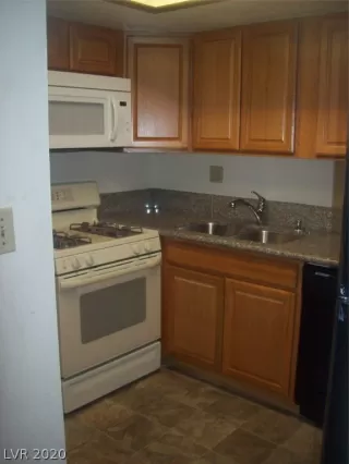 Photo #4: 2223473 Listing