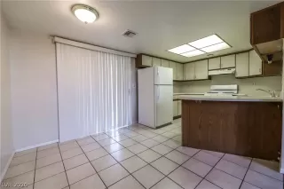 Photo #5: 2223485 Listing 