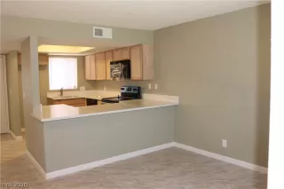 Photo #5: 2223494 Listing 