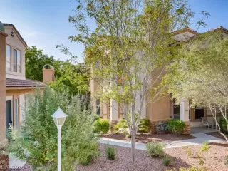 Photo #1: 2223521 Listing