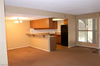 Photo #3: 2223535 Listing 