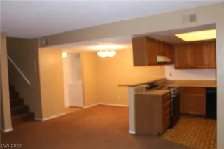Photo #4: 2223535 Listing 