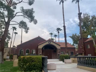 Photo #1: 2223598 Listing