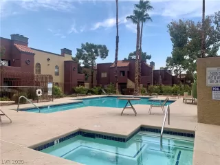 Photo #5: 2223598 Listing