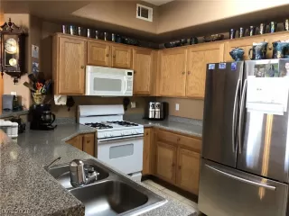 Photo #6: 2223602 Listing 