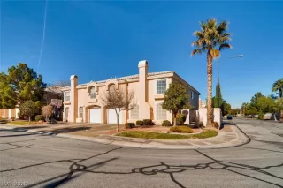 Photo #1: 2223636 Listing 