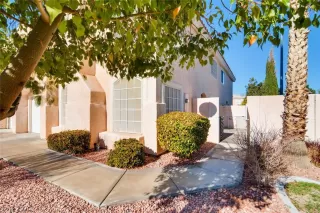 Photo #2: 2223636 Listing 