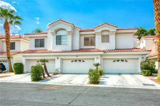 Photo #3: 2223665 Listing