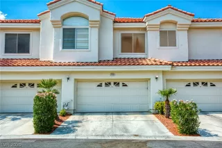 Photo #5: 2223665 Listing