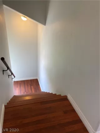 Photo #3: 2223776 Listing 