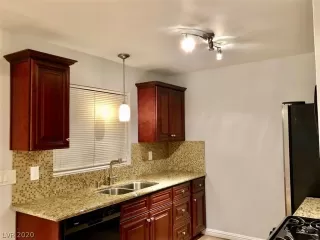 Photo #6: 2223784 Listing 