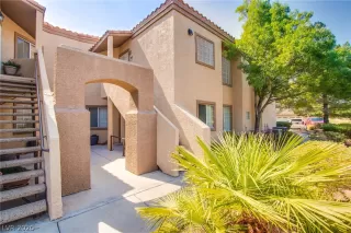 Photo #1: 2223793 Listing