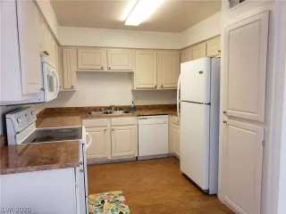 Photo #5: 2223797 Listing 