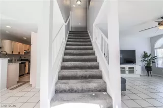 Photo #5: 2223802 Listing 