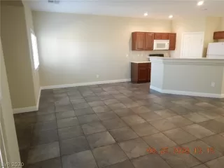Photo #3: 2223811 Listing 