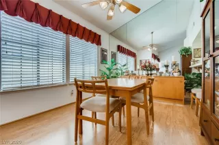 Photo #5: 2223827 Listing