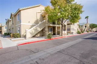 Photo #4: 2223828 Listing