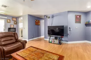 Photo #6: 2223828 Listing