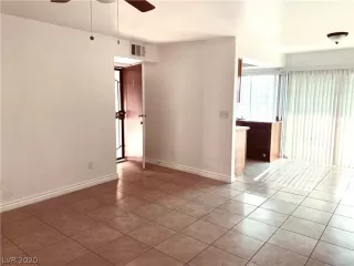 Photo #2: 2223868 Listing