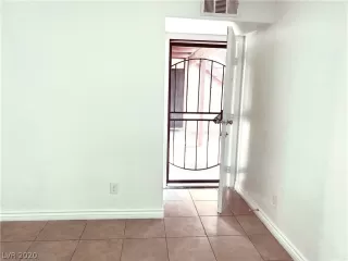 Photo #6: 2223868 Listing