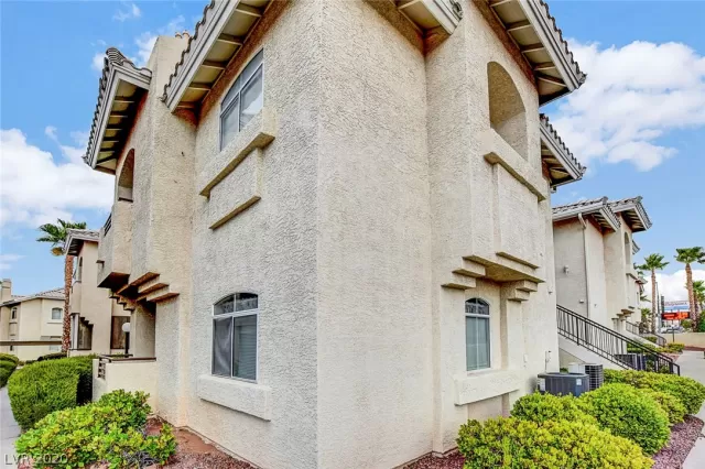 MLS: 2223870 Condo For Sale