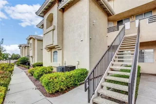 Photo #1: 2223870 Listing 