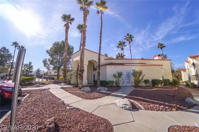 MLS: 2223904 Condo For Sale