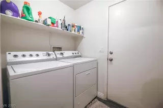 Photo #4: 2223959 Listing 