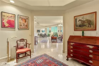 Photo #5: 2223979 Listing