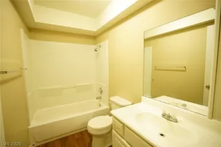 Photo #5: 2223981 Listing 