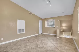 Photo #3: 2223995 Listing 