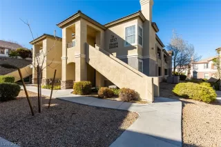 Photo #1: 2224008 Listing