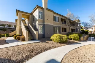 Photo #2: 2224008 Listing