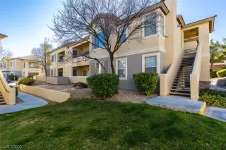 Photo #4: 2224008 Listing