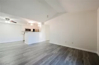 Photo #6: 2224079 Listing