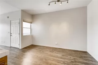 Photo #2: 2224160 Listing