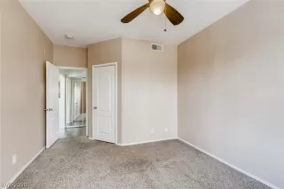 Photo #6: 2224160 Listing