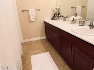 Photo #5: 2224212 Listing 