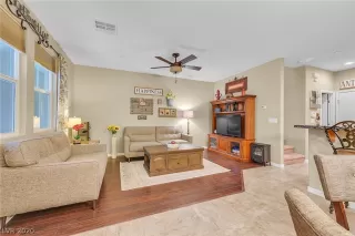 Photo #4: 2224250 Listing 