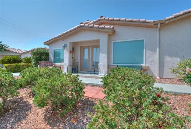 MLS: 2224291 Condo For Sale