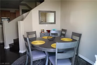 Photo #3: 2224295 Listing