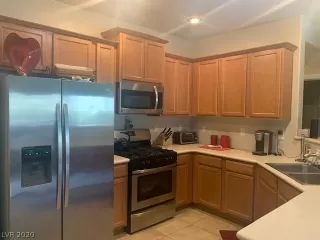 Photo #4: 2224295 Listing