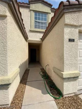 Photo #4: 2224301 Listing